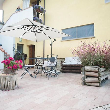 Il Castagno Bed & Breakfast มอนเตมอนาโก ภายนอก รูปภาพ