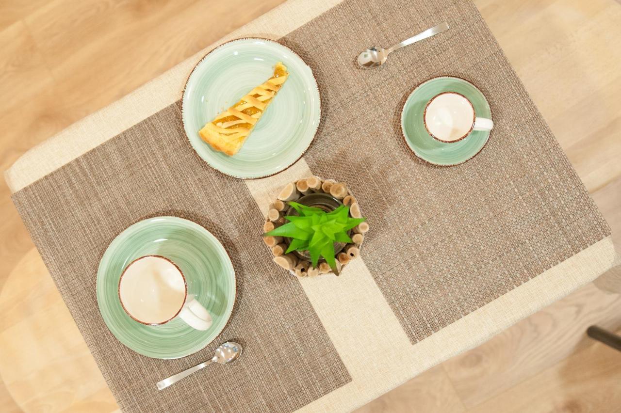 Il Castagno Bed & Breakfast มอนเตมอนาโก ภายนอก รูปภาพ