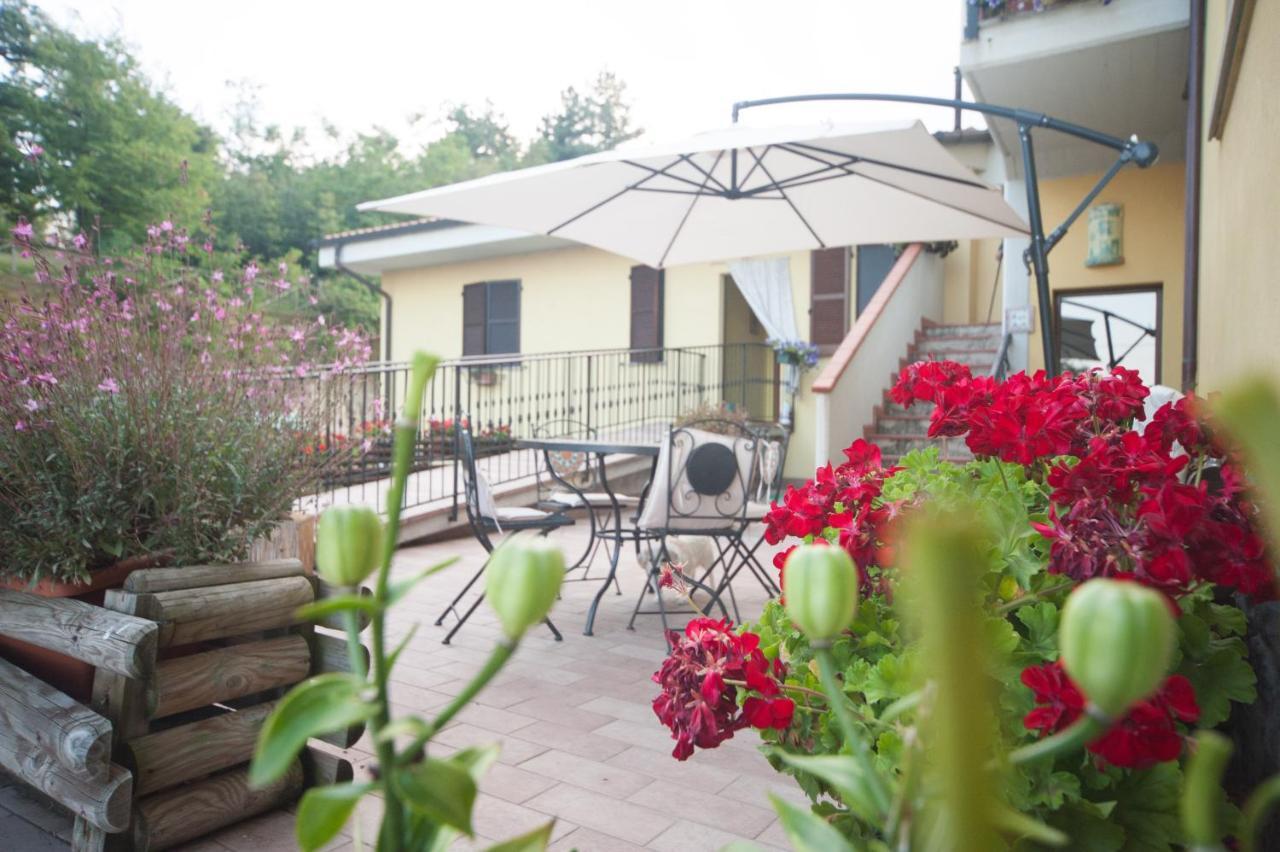 Il Castagno Bed & Breakfast มอนเตมอนาโก ภายนอก รูปภาพ